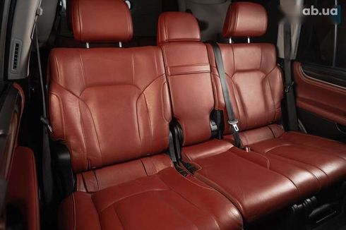 Lexus LX 2016 - фото 18