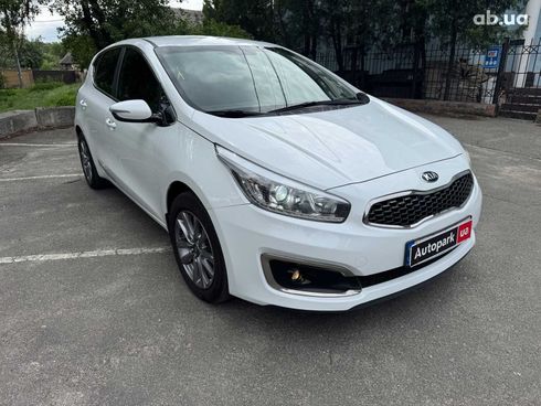 Kia Cee'd 2018 белый - фото 3