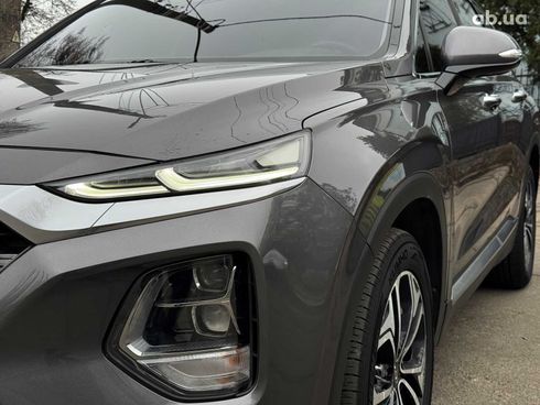 Hyundai Santa Fe 2019 серый - фото 3