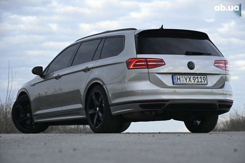 Volkswagen Passat 2016 - фото 17
