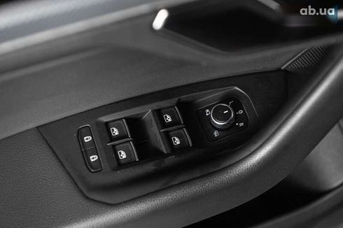 Volkswagen Touareg 2019 - фото 23