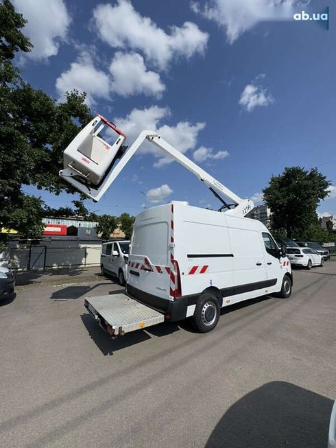 Renault Master 2021 - фото 9
