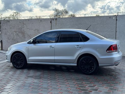 Volkswagen Polo 2018 серый - фото 3