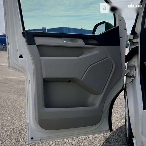 Volkswagen Transporter 2019 - фото 18