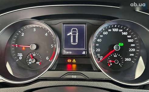 Volkswagen Passat 2020 - фото 19