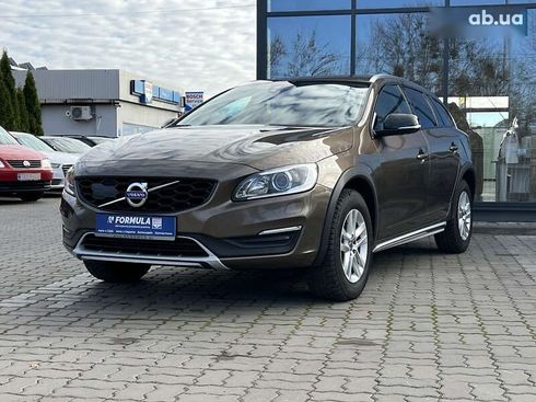 Volvo V60 Cross Country 2017 - фото 8