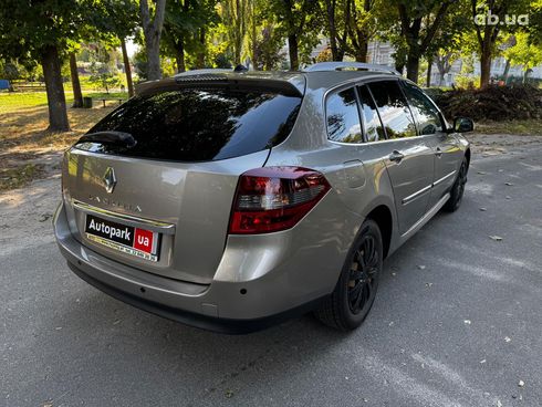 Renault Laguna 2011 бежевый - фото 6