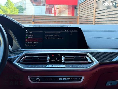 BMW X5 M 2022 - фото 29