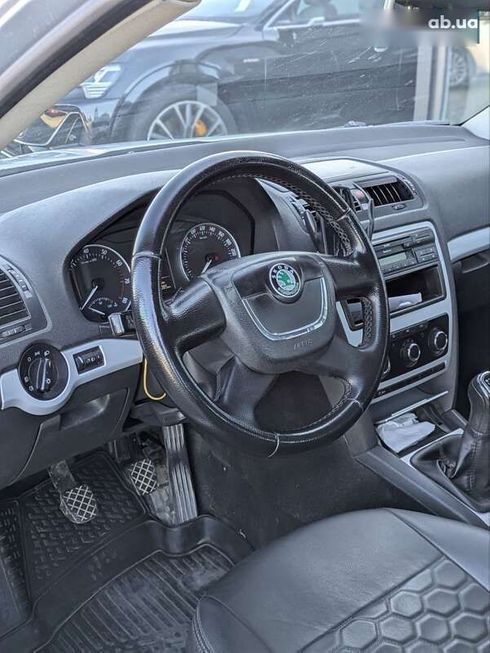 Skoda Octavia 2011 - фото 15