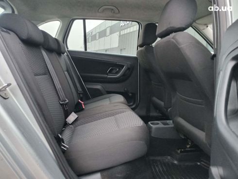 Skoda Fabia 2011 серый - фото 18