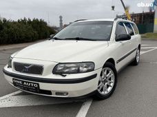 Продаж вживаних Volvo V70 2002 року в Києві - купити на Автобазарі