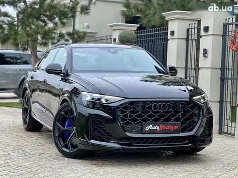 Audi RS Q8 2024 - фото 26