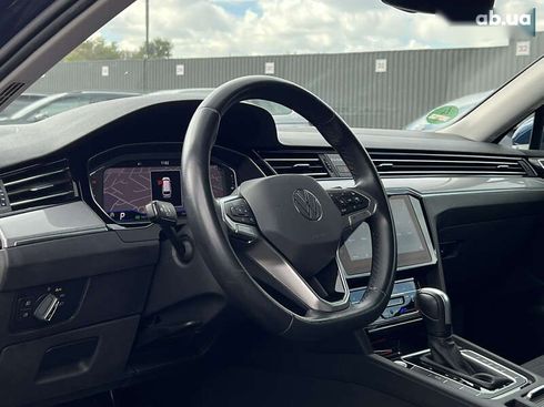 Volkswagen Passat 2022 - фото 25