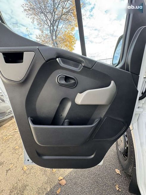 Renault Master 2018 - фото 12