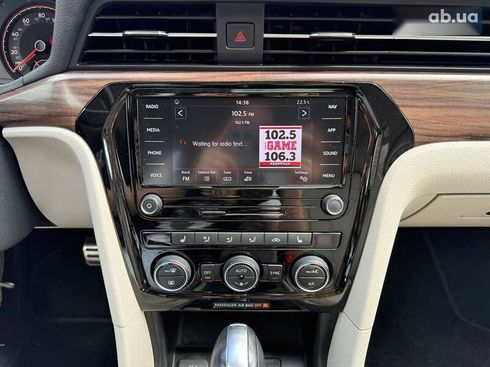 Volkswagen Passat 2019 - фото 15