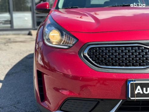 Kia Niro 2017 красный - фото 11