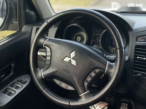 Mitsubishi Pajero Wagon 2014 - фото 24