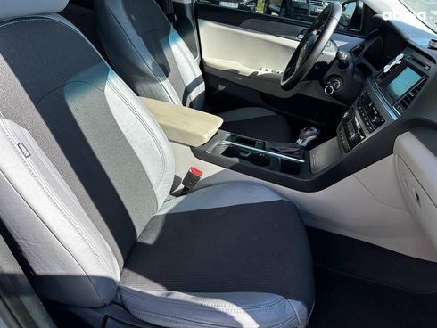 Hyundai Sonata 2015 серый - фото 26