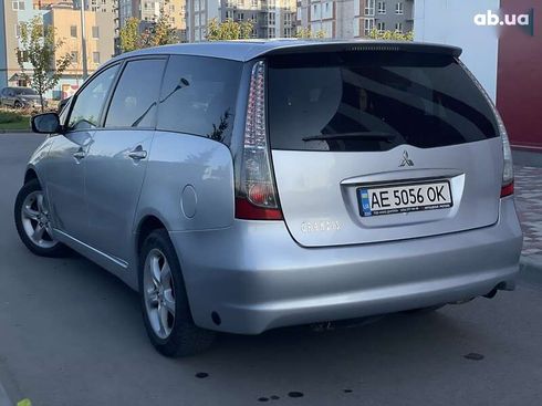 Mitsubishi Grandis 2006 - фото 6