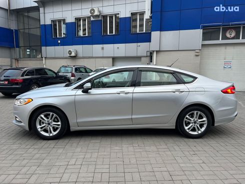 Ford Fusion 2018 серый - фото 12