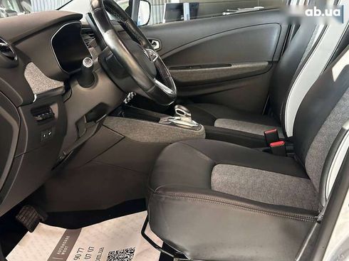 Renault Zoe 2020 - фото 18