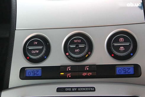 Volkswagen Passat 2009 - фото 28