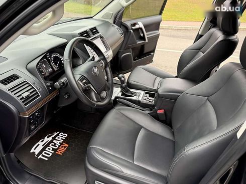 Toyota Land Cruiser Prado 2020 - фото 28