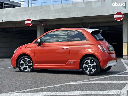 Fiat 500E 2016 - фото 11