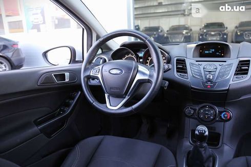Ford Fiesta 2015 - фото 12