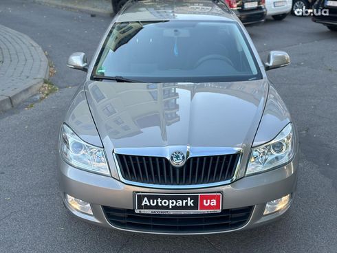Skoda octavia a5 2009 бежевый - фото 6
