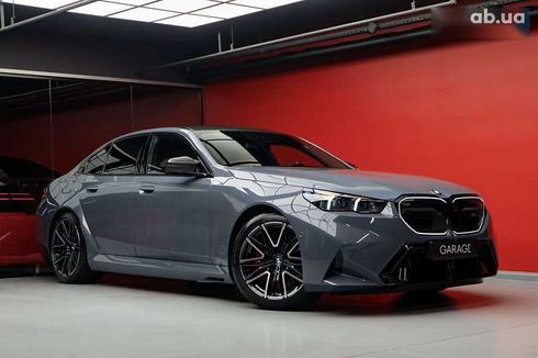 BMW M5 2025 - фото 6