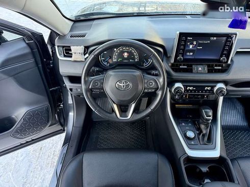 Toyota RAV4 2021 - фото 20