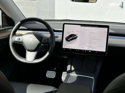 Tesla Model Y 2023 - фото 17