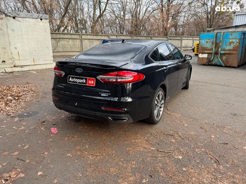 Ford Fusion 2018 черный - фото 7