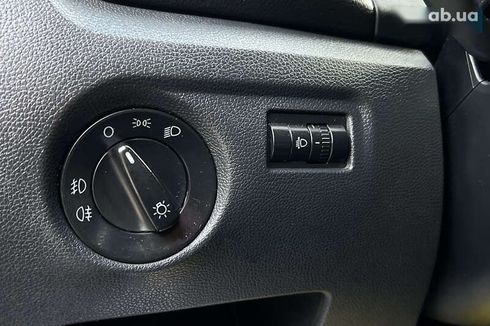 Skoda Fabia 2009 - фото 12