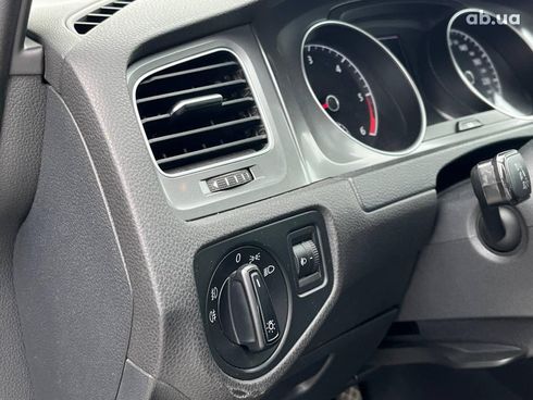 Volkswagen Golf 2016 серый - фото 21