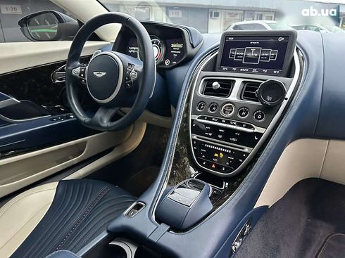 Aston Martin DB11 2016 - фото 14