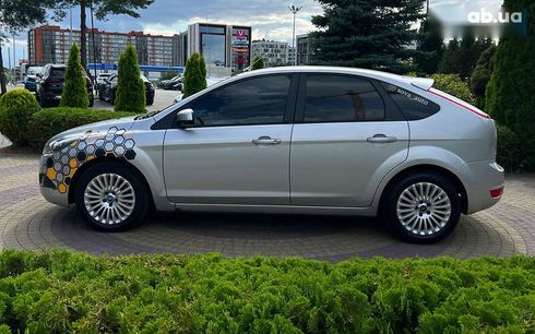 Ford Focus 2010 - фото 4