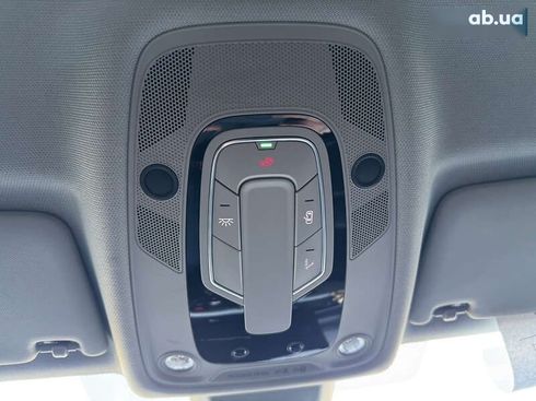 Audi A4 2020 - фото 27