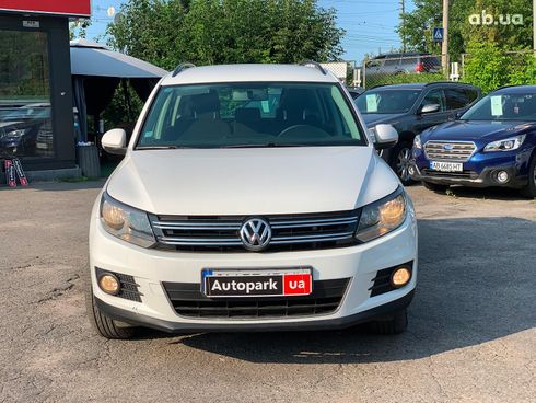 Volkswagen Tiguan 2012 белый - фото 2