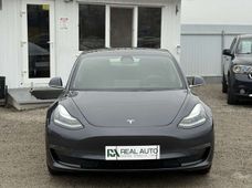 Продаж вживаних Tesla Model 3 2019 року - купити на Автобазарі