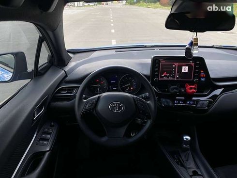 Toyota C-HR 2018 - фото 22