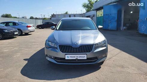 Skoda Superb 2019 - фото 18