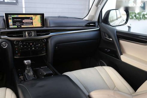 Lexus LX 2016 - фото 15