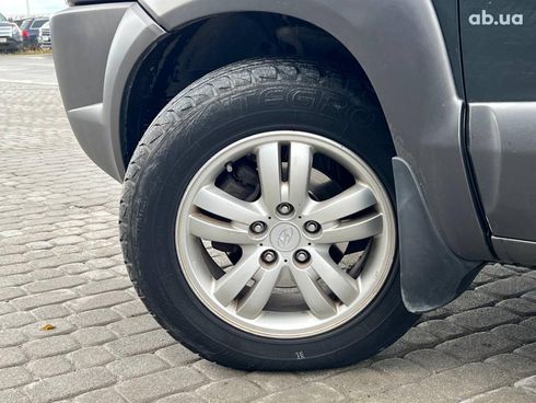 Hyundai Tucson 2007 зеленый - фото 14