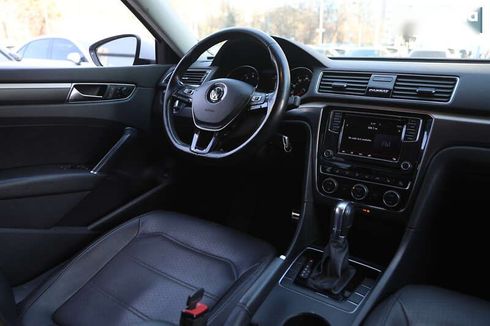 Volkswagen Passat 2017 - фото 10