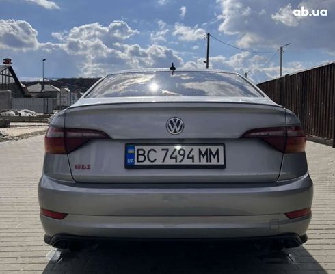 Volkswagen Jetta 2019 серый - фото 6