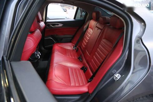 Alfa Romeo Giulia 2017 - фото 10