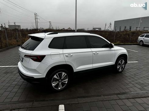 Skoda Karoq 2022 - фото 13