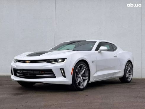 Chevrolet Camaro 2018 белый - фото 3